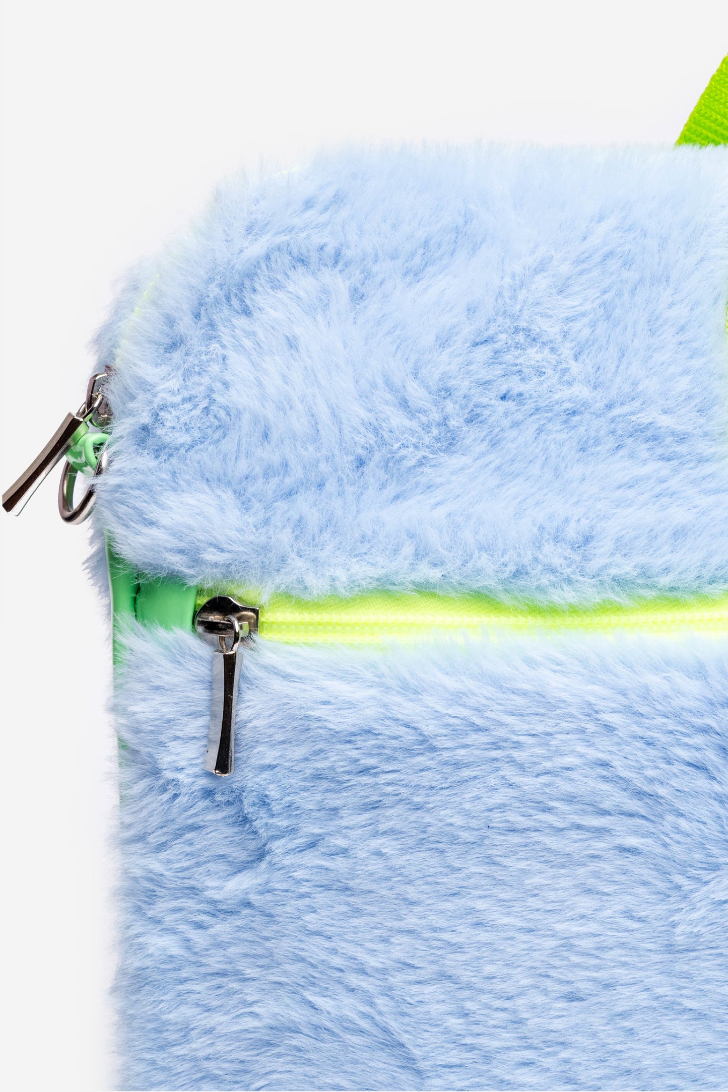 Estuche Computador Fur Celeste