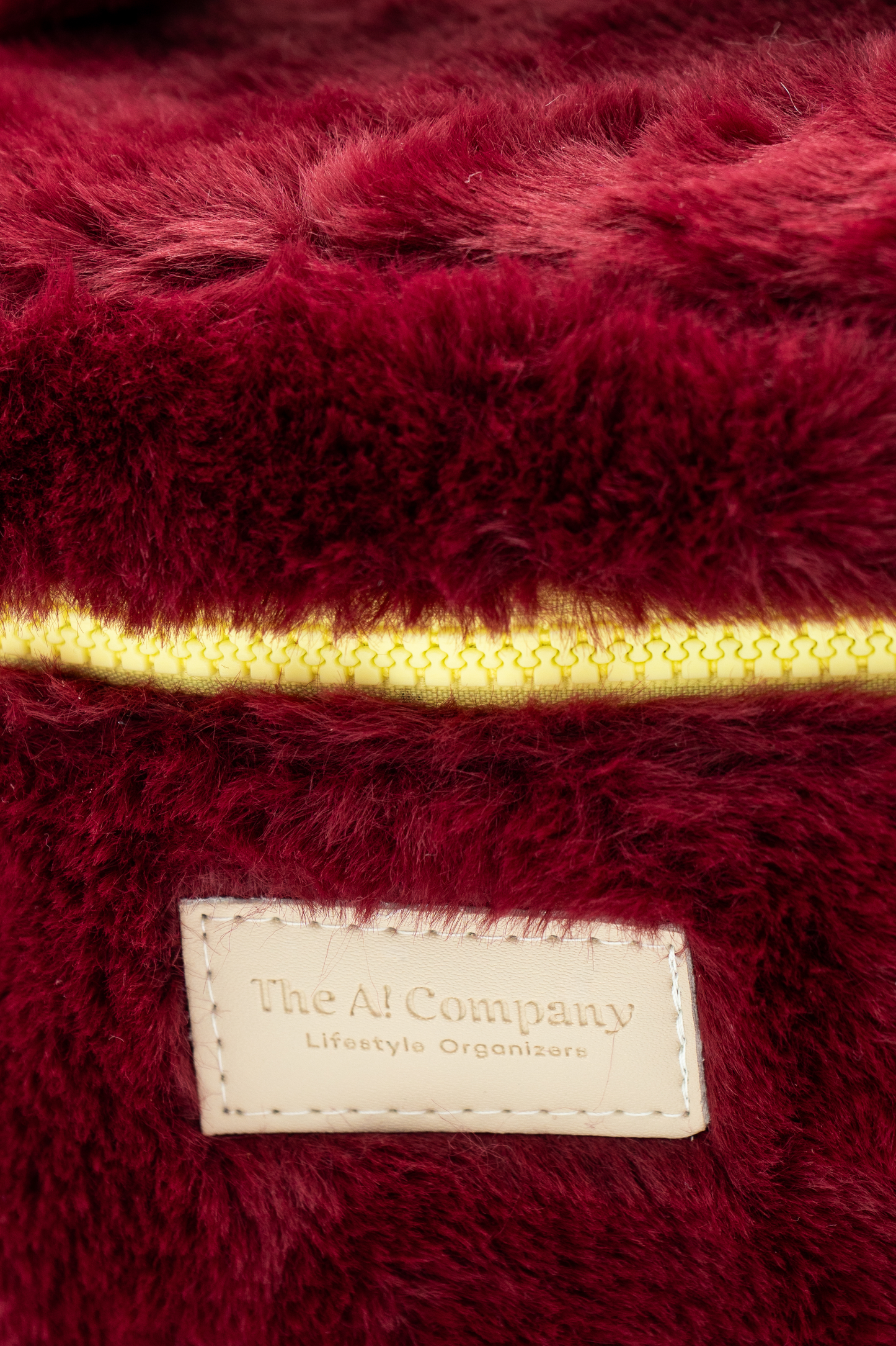 Vanity Bag Fur Cherry
